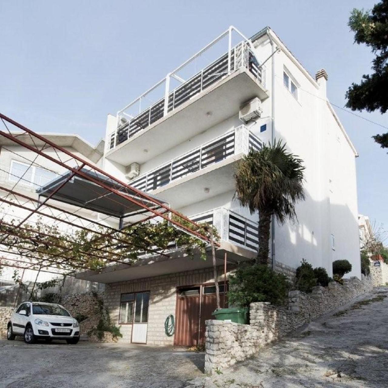 פרימוסטן Apartments And Rooms Mirja-Parking מראה חיצוני תמונה