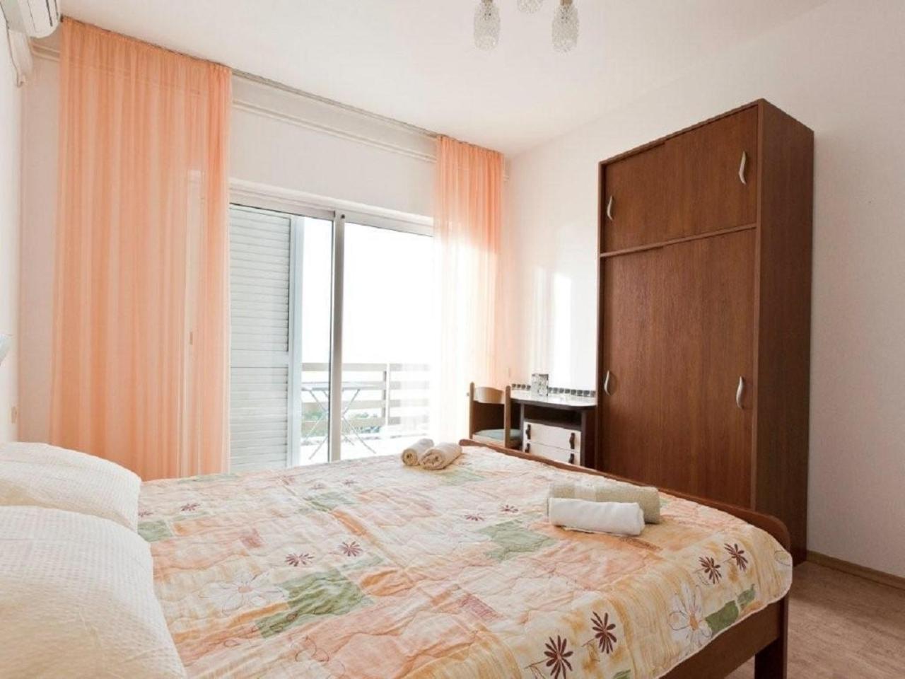 פרימוסטן Apartments And Rooms Mirja-Parking מראה חיצוני תמונה