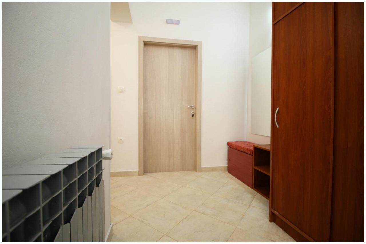 פרימוסטן Apartments And Rooms Mirja-Parking מראה חיצוני תמונה